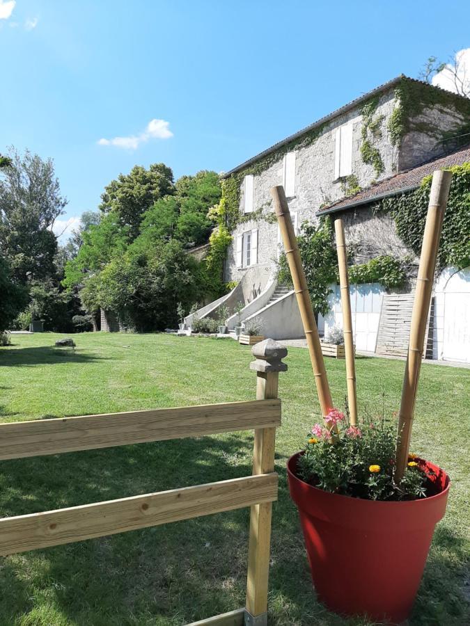 Вилла Domaine Laloubin Montagnac-sur-Auvignon Экстерьер фото